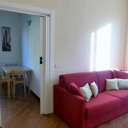 Sva18 Fully Equipped Large Flat S Ambrogio Apartment Milan Bagian luar foto