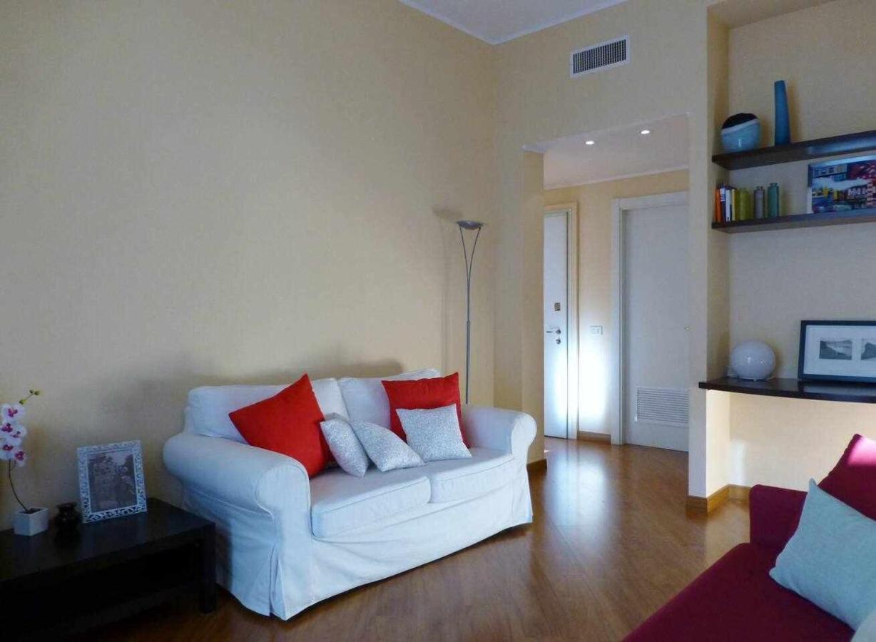 Sva18 Fully Equipped Large Flat S Ambrogio Apartment Milan Bagian luar foto